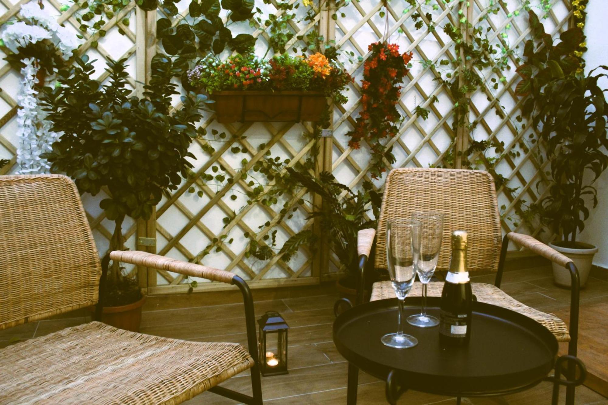 Blackwoody Contemporary Rooms - Napoli Centro Storico Dış mekan fotoğraf