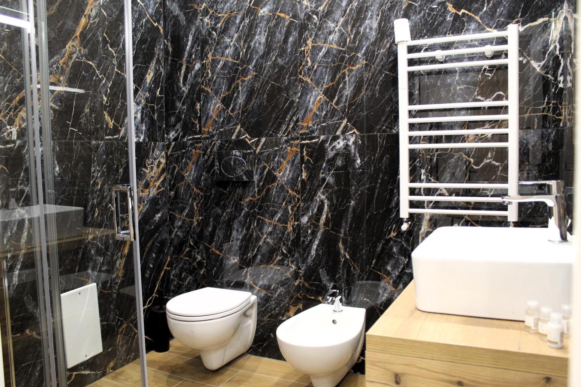 Blackwoody Contemporary Rooms - Napoli Centro Storico Dış mekan fotoğraf