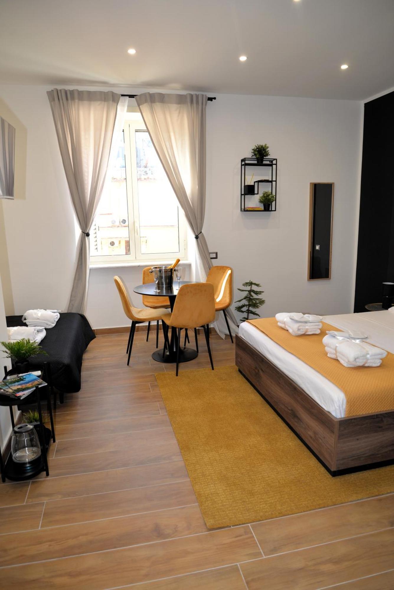 Blackwoody Contemporary Rooms - Napoli Centro Storico Dış mekan fotoğraf